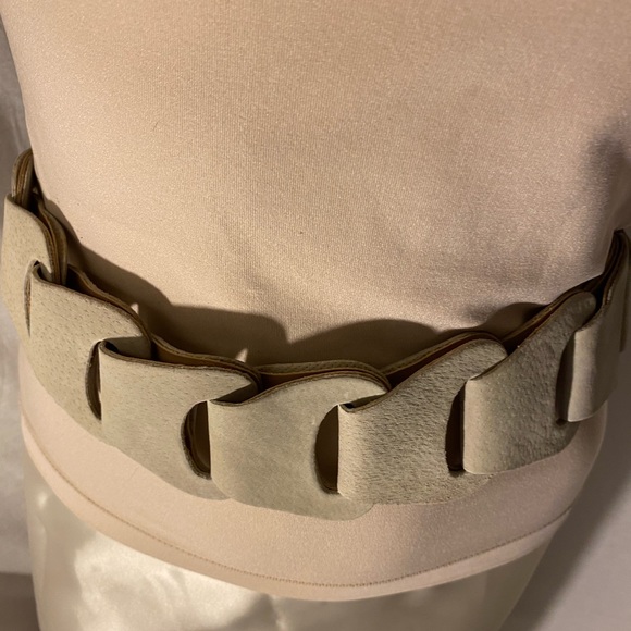 Ladies Cream Suede Linked Belt Size L - Picture 2 of 4
